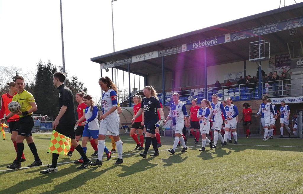 Vrouwen 1 kan geen vuist maken in Ede