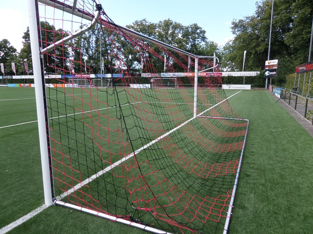 Vrouwen 1 verliest van Eldenia