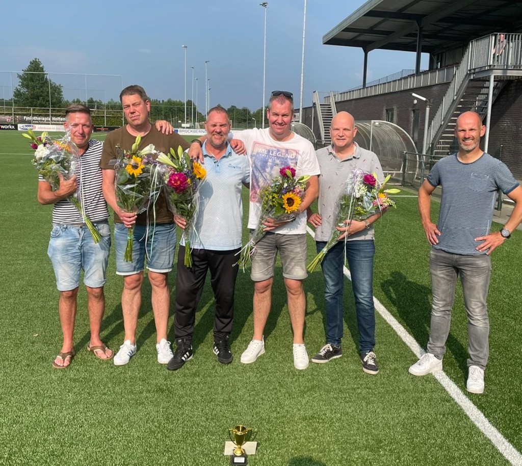 Afscheid trainersstaf tweede elftal