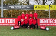 Benitech sponsort J012-1 met trainingspakken en tassen