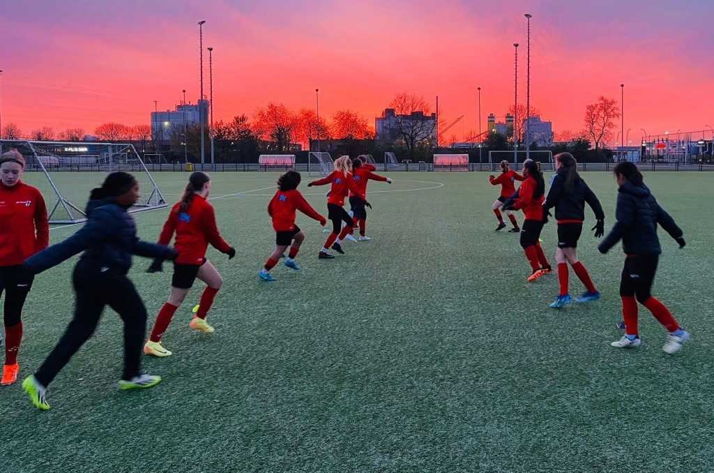 MO 17 speelde drie keer in een week; kampioen worden kan nog