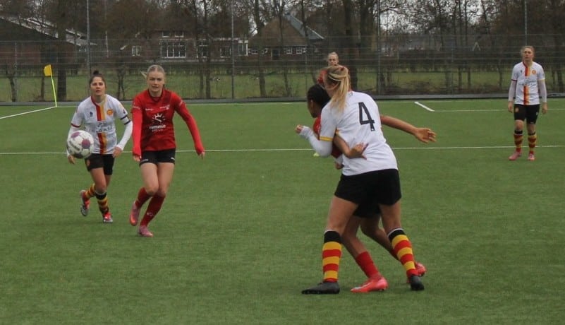 Teleurstellende middag voor Vrouwen 1