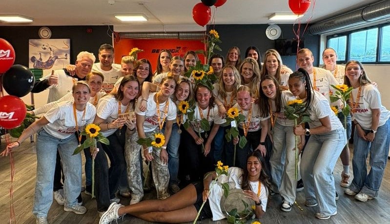 Vrouwen 1 sluit seizoen in stijl af met overwinning op Berkel