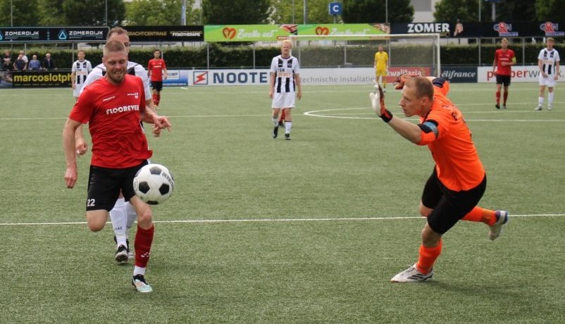 Seizoen eerste elftal eindigt na strafschoppenserie