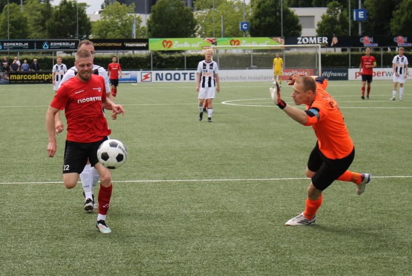 Seizoen eerste elftal eindigt na strafschoppenserie