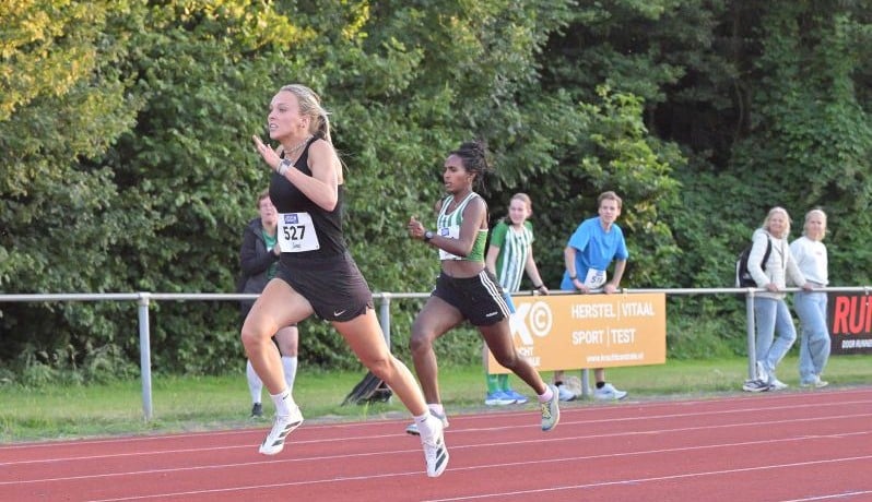 Vrouwen 1 speelster Lauri Weijkamp wint sprinttitel