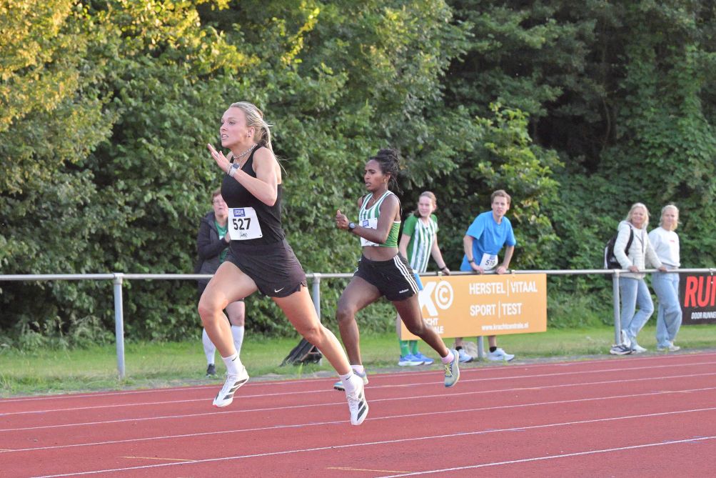 Snelste-van-Zwolle-Lauri-Weijkamp-527-Foto-Jan-Burgman-1025 artikel