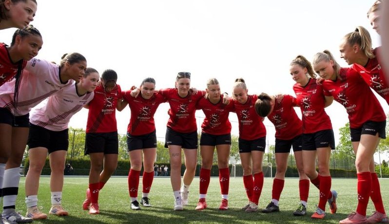 Vrouwen 1 verliest gefrustreerd van ACV